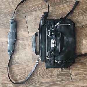 Ash Black Leather Crossbody Handbag
